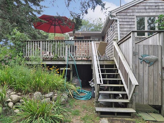 2nd image of 70 Amancio St