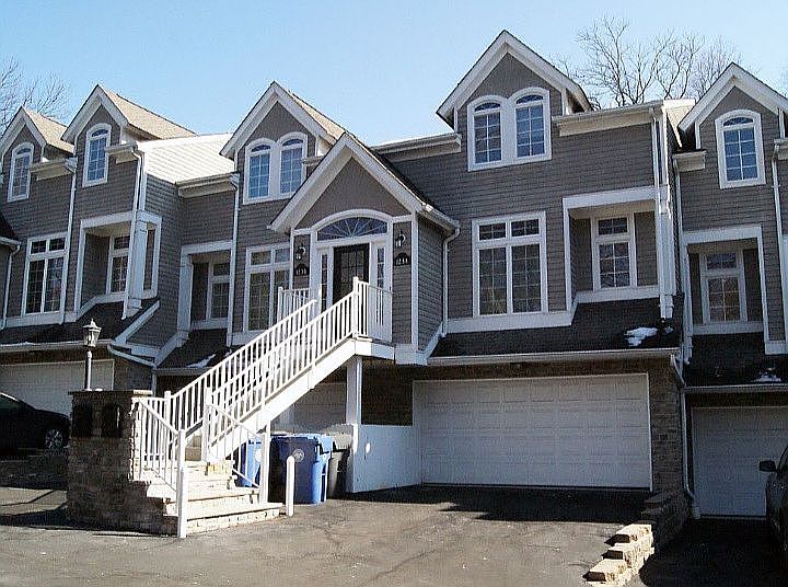 1st image of 123B E Palisade Ave #10