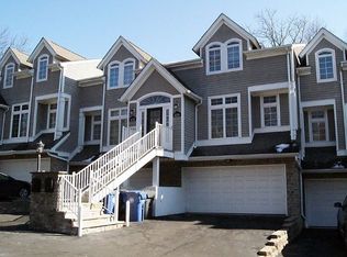 123B E Palisade Ave #10, Englewood, NJ 07631