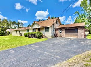 4860 Danforth Rd, Escanaba, MI 49829