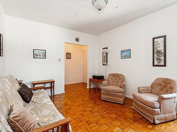 5th image of 42 Van Wagenen Ave APT 23