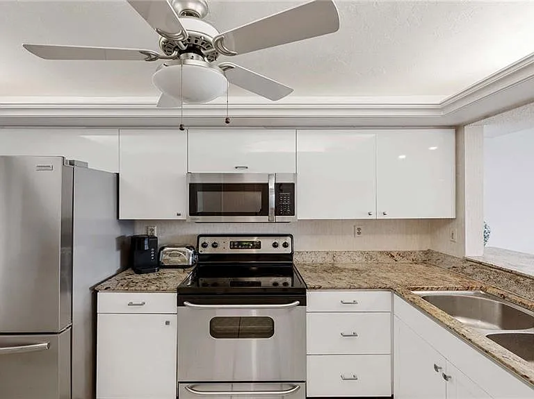 601 Seaview Ct #C106 — Photo 9