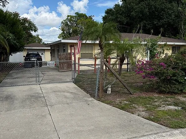 3303 3rd St E, Bradenton, FL 34208