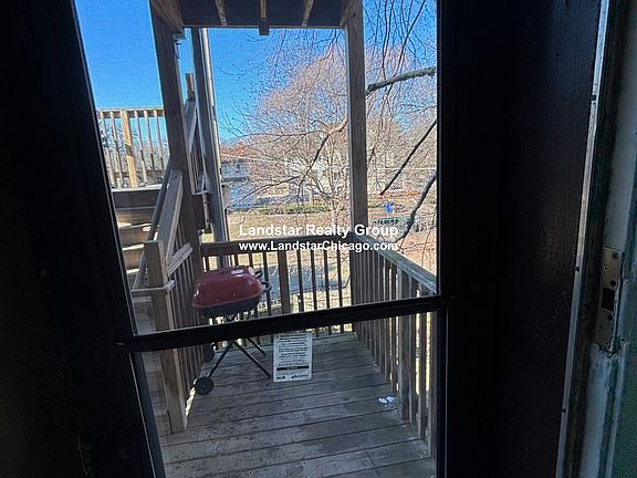 5th image of 550 Elmwood Ave APT 2