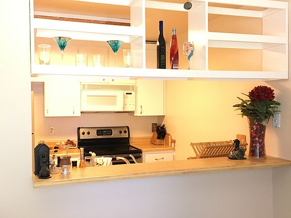 Breakfast nook