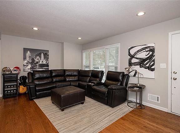 5th image of 6516 Nall Ave