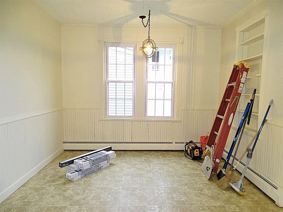 5th image of 1305 Heidelberg Ave