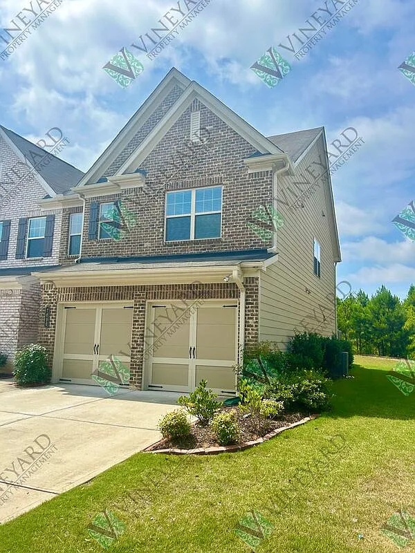 3 bed, 2.5 bath, 1914 sqft, $2,449 — Photo 3