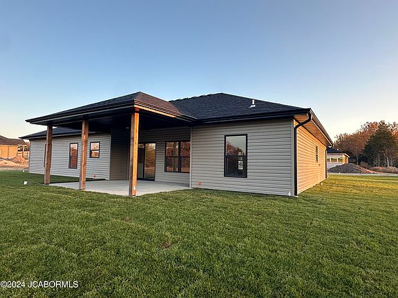 2nd image of 5639 Summerbrook Dr
