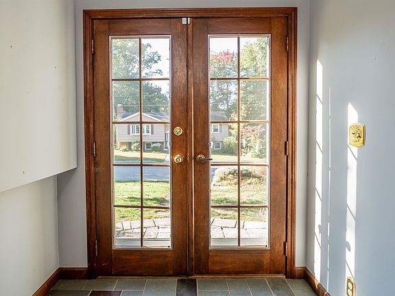 2nd image of 20 Andrews Avenue