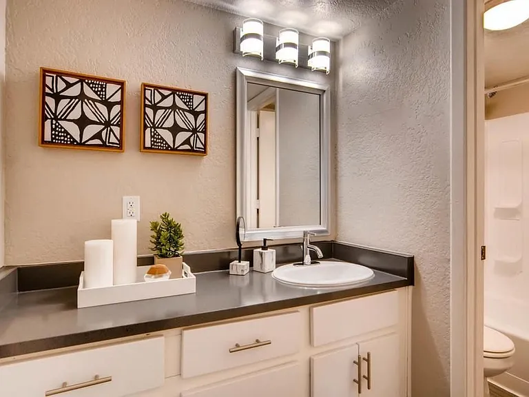 The Glen at Old Town apartments community photo