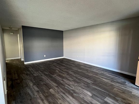 4th image of 2435 W 227th St