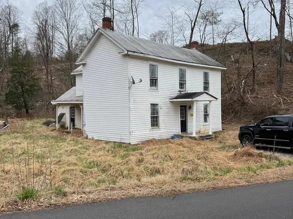 8408 Boones Chapel Rd, Boones Mill, VA 24065