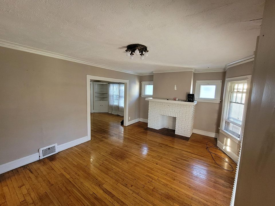 1st image of 14968 Delaware Ave
