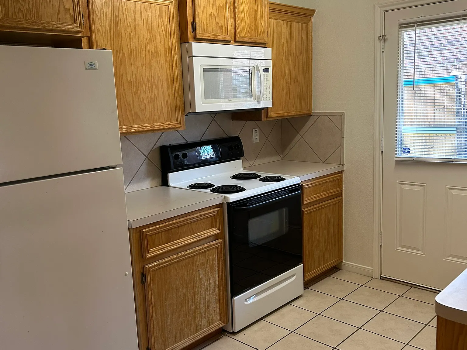 Studio, $1,250 — Photo 4