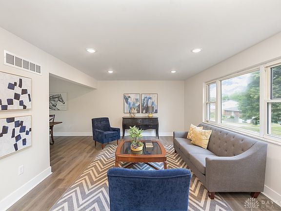 2nd image of 7889 Glen Orchard Dr