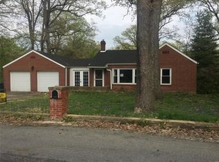 250 Oakley Pl, East Alton, IL