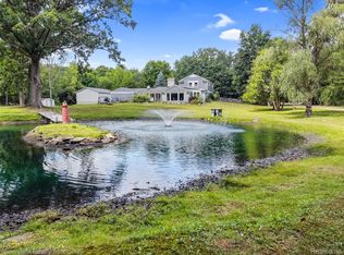 6157 Blue Beech Ct, Rochester Hills, MI 48306