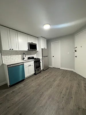 Rented by Peter R. Hungerford, LREB | media 12