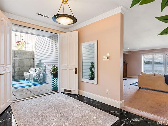 3rd image of 7221 Soundview Dr APT 302