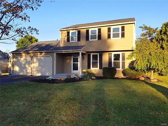 2nd image of 7743 Bainbridge Dr