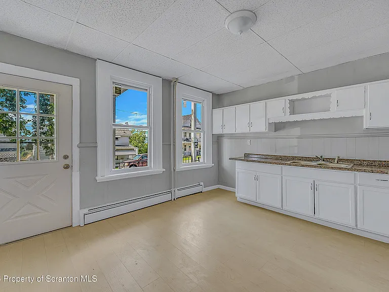 310 Oak St #1 — Photo 18