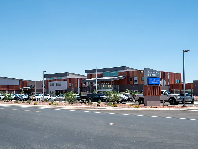 10410 W Robertson St — Photo 38