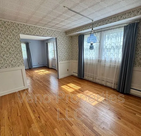 23 Glenwood Dr — Photo 5