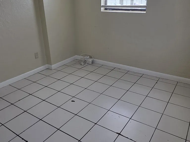 848 NW 10th St #844 — Photo 9