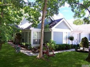 10 Sayville Ct, Ridge, NY 11961