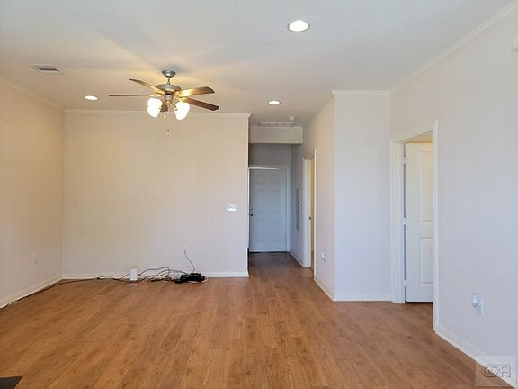 5th image of 5508 Avenue Q 1/2
