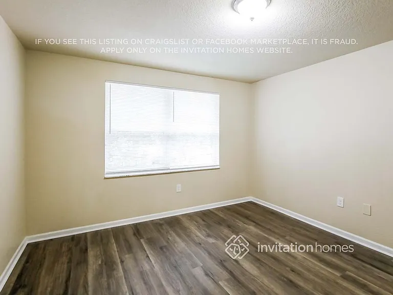 9337 NW 55th St — Photo 11
