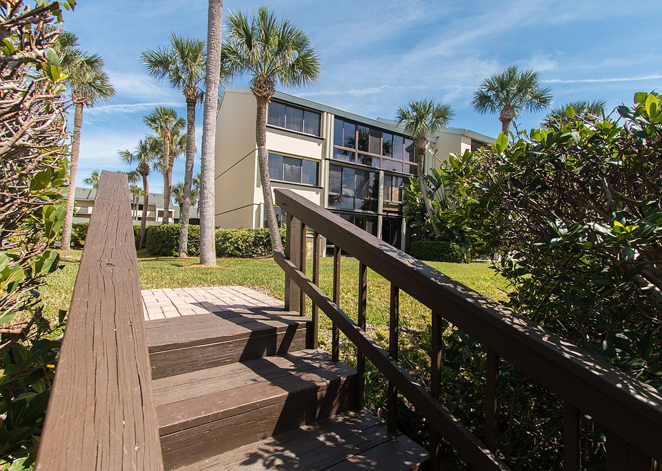 1st image of 1825 Tarpon Ln Unit 106