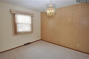 5th image of 6672 Springdale Dr