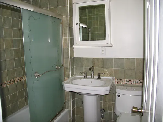 Rented by Rapid Realty Cobble Hill | media 47