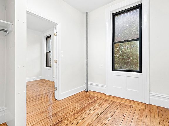 3rd image of 503 W 122nd St APT 9