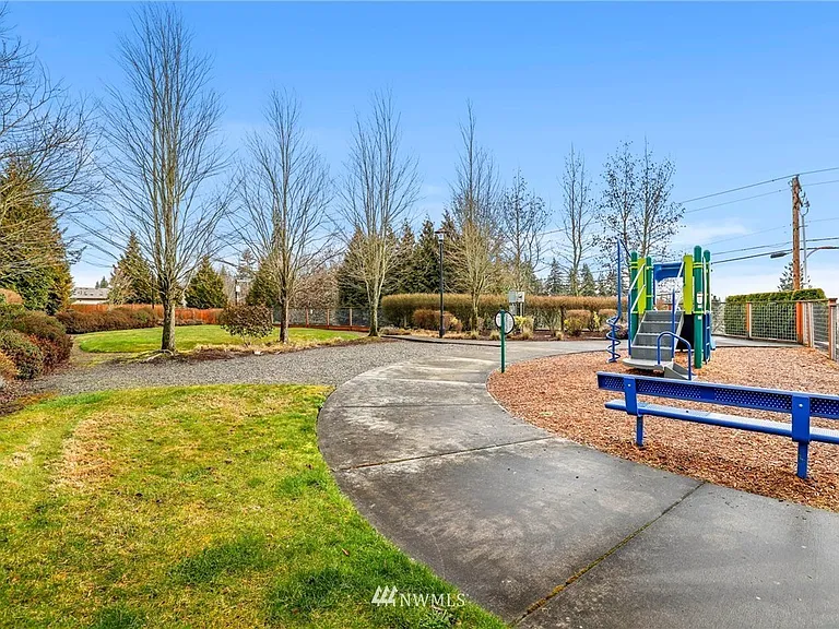 1326 158th Pl SW — Photo 35