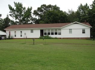 1004 Joe Tillman Rd, Decaturville, TN 38329