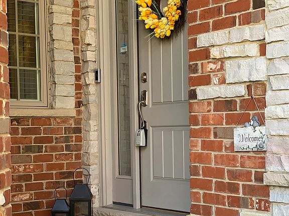 2nd image of 2407 Durand Dr