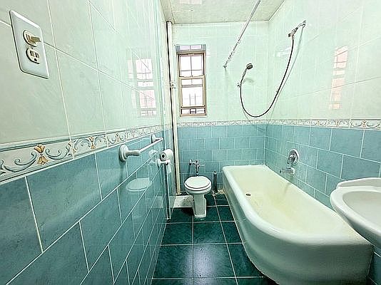 5th image of 2345 Ocean Ave #3H