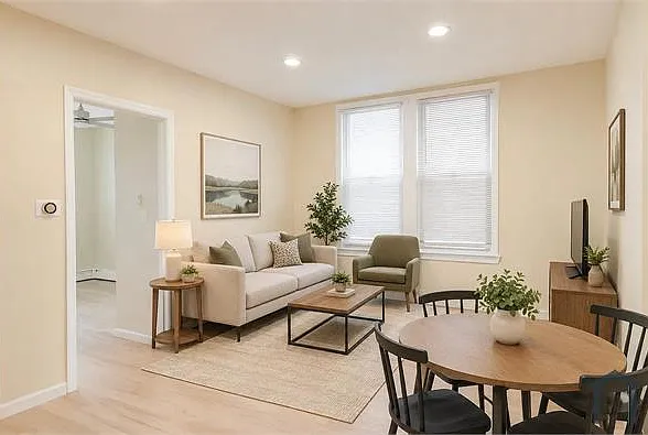 133 W 5th St #1 — Photo 3