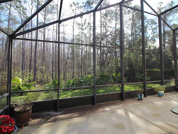 3rd image of 1233 Crown Pointe Ln