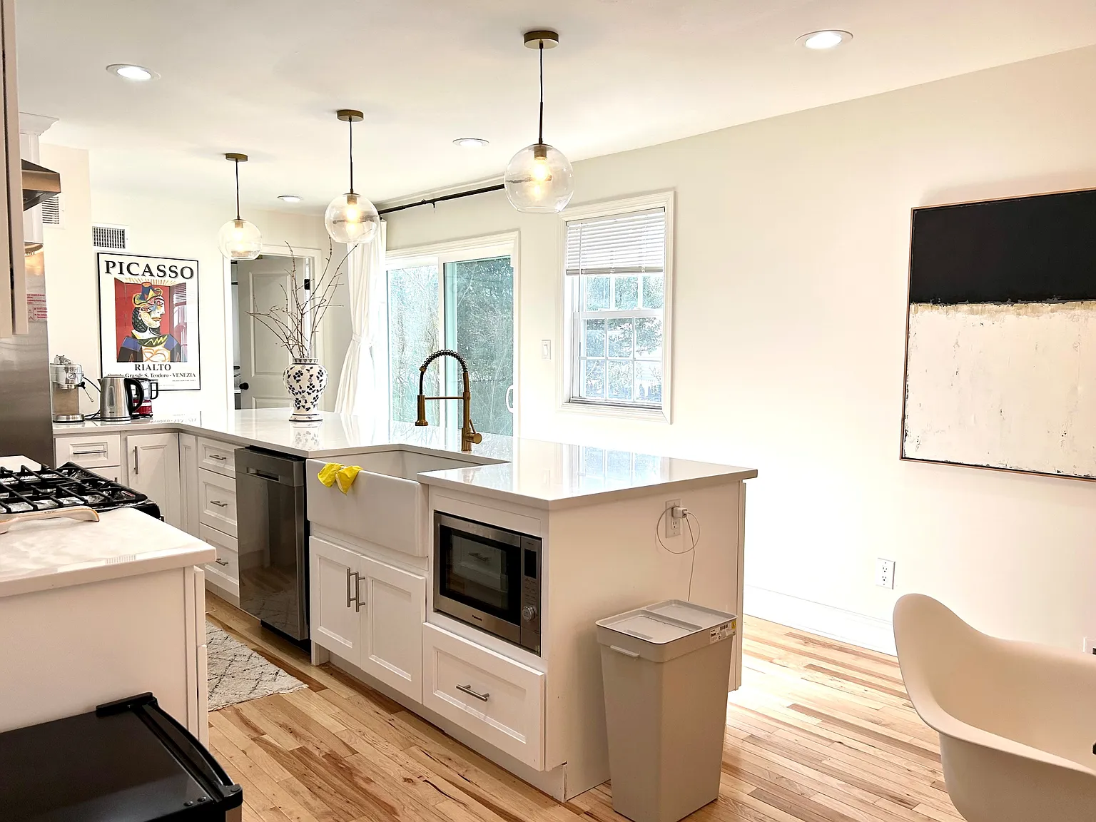 4 bed, 2150 sqft, $1,150 — Photo 2
