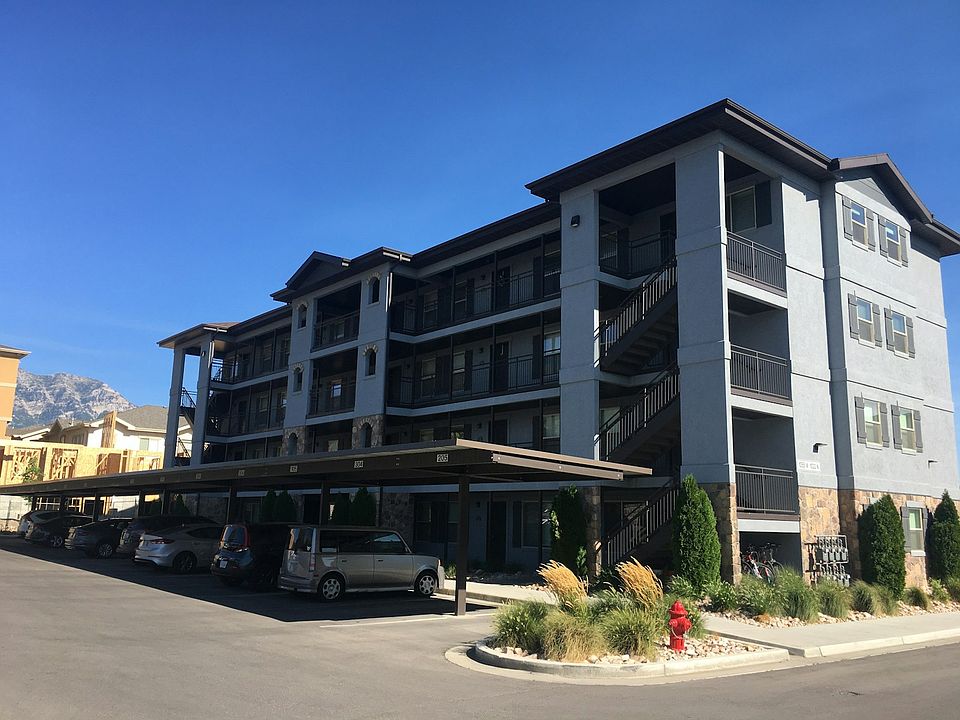 1st image of 1055 W 1033rd St N #305