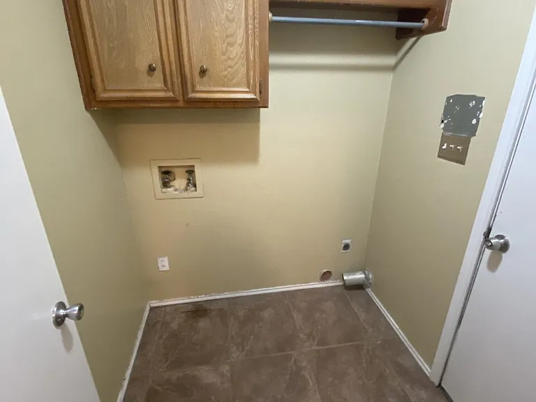 6818 Huron Ave — Photo 9