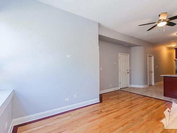 3rd image of 2323 W Taylor St #01