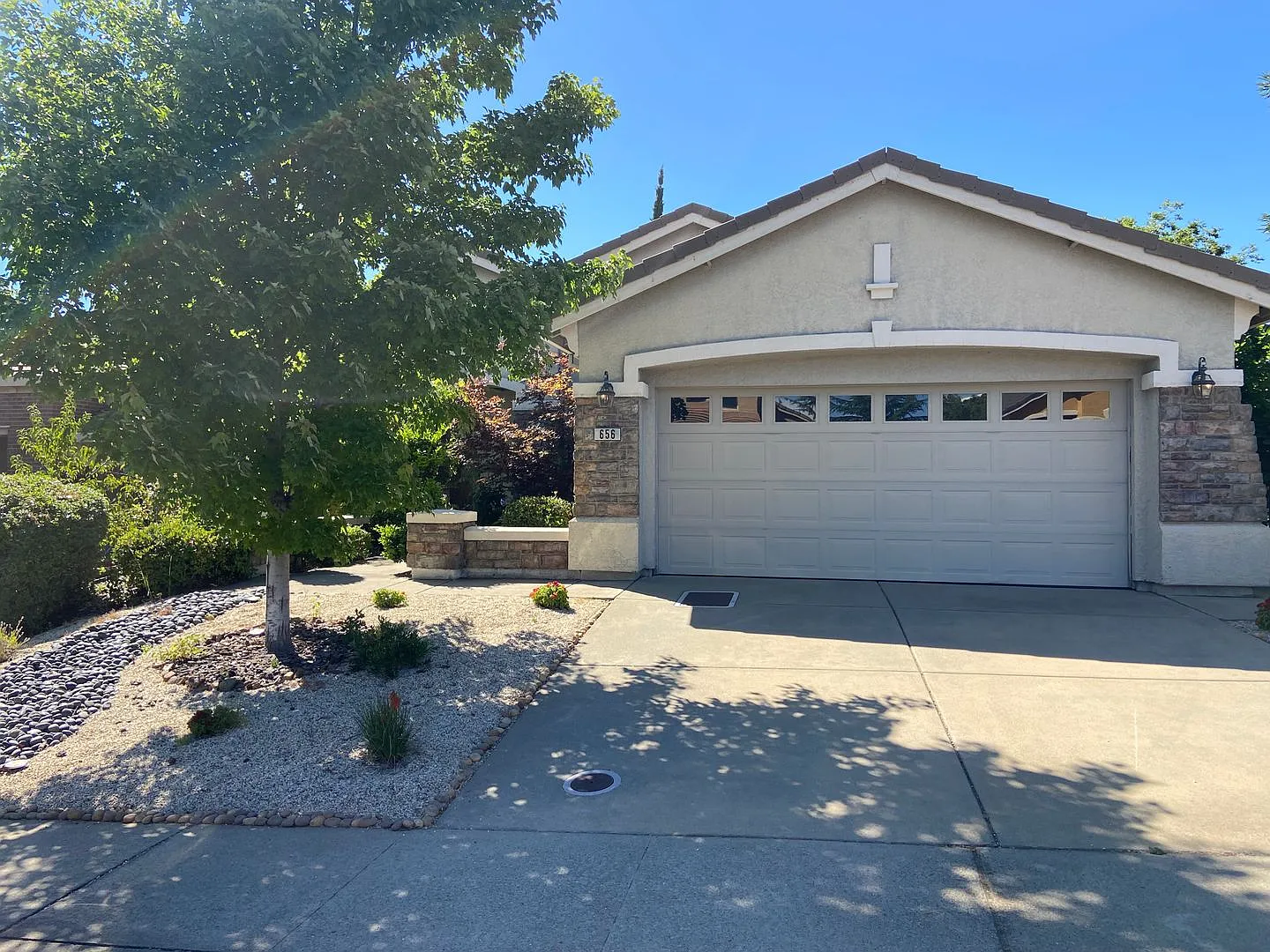 656 Hillswick Cir photo 1