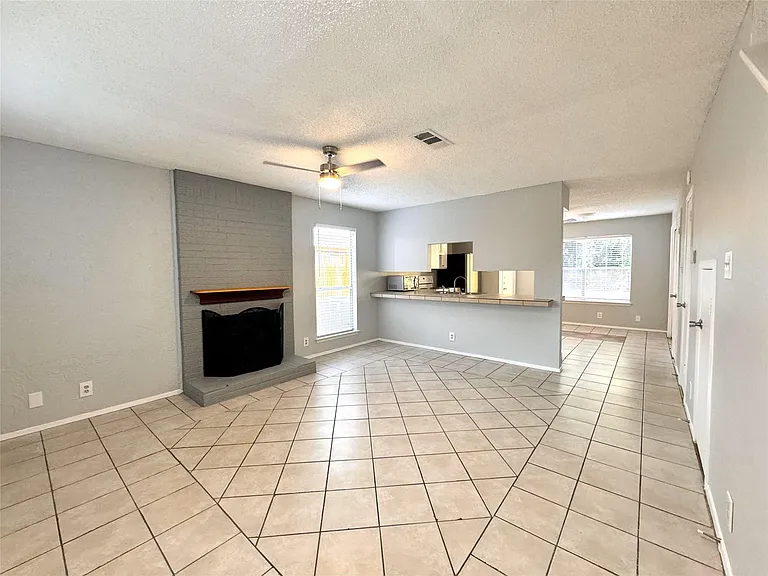 2203 Granberry Dr #A — Photo 3