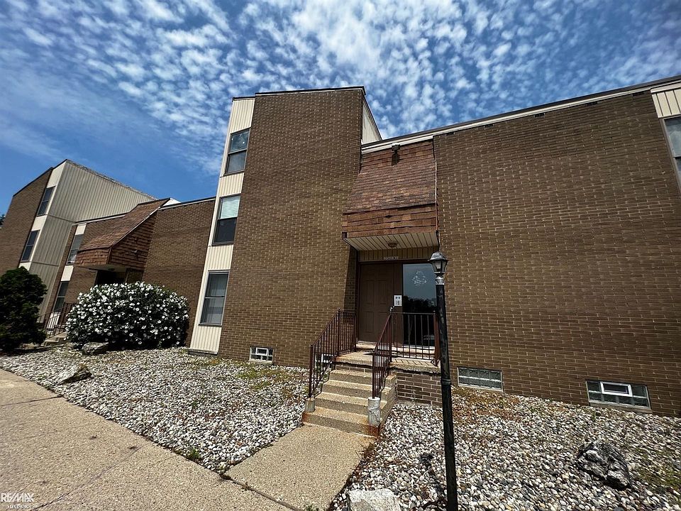 1st image of 23 Dickinson St
