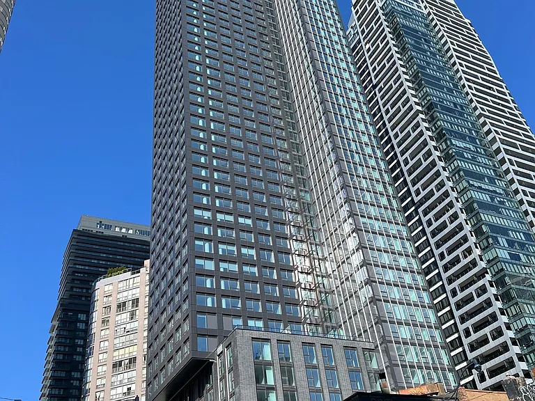 8 Wellesley St W #3602 — Photo 1